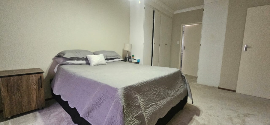 3 Bedroom Property for Sale in Safari Gardens North West